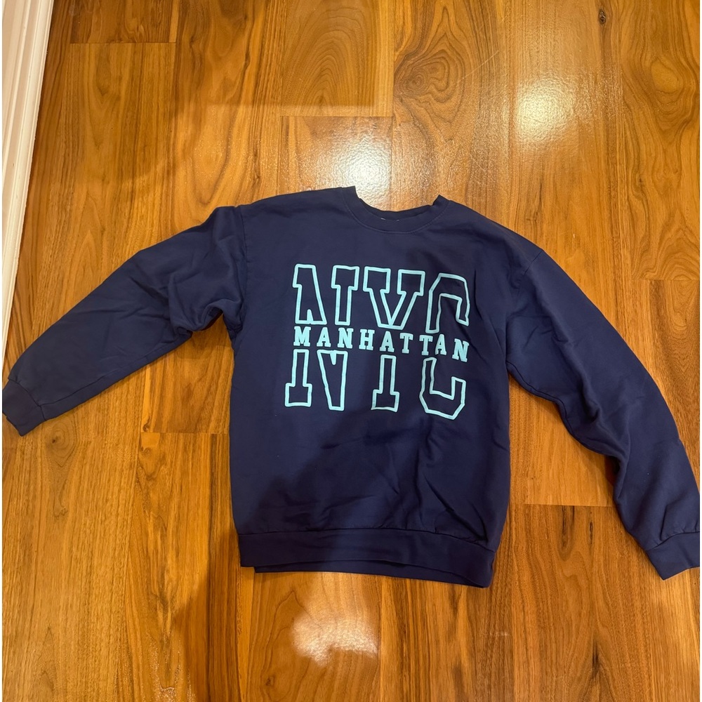 Sweatshirt